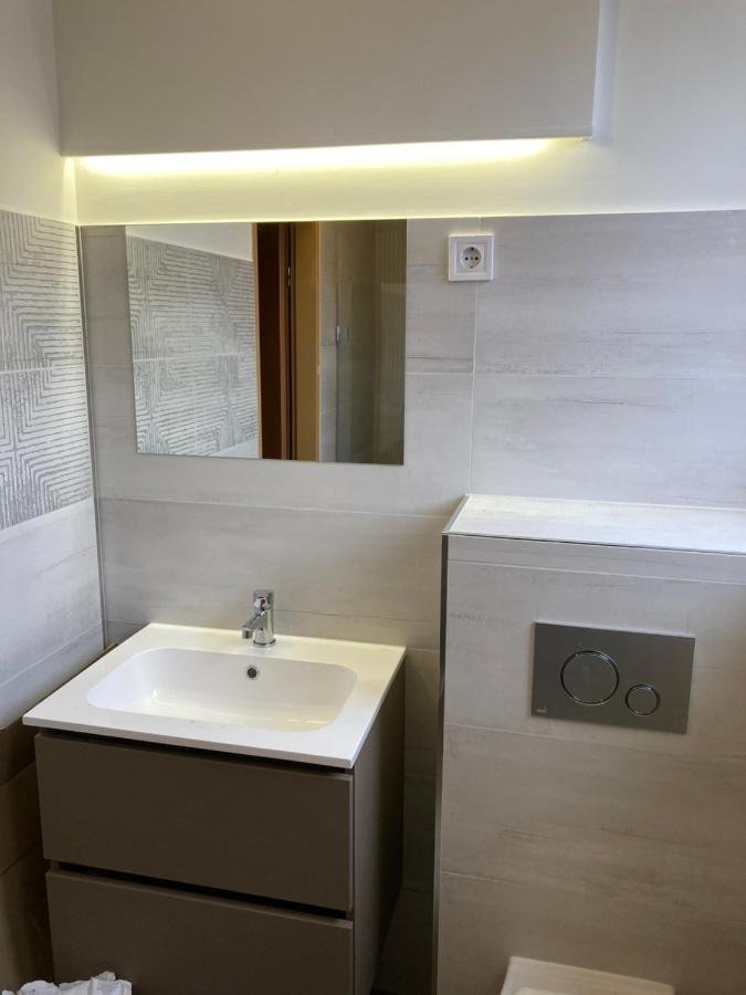 Künszler Apartmanház Zamárdi Exterior foto