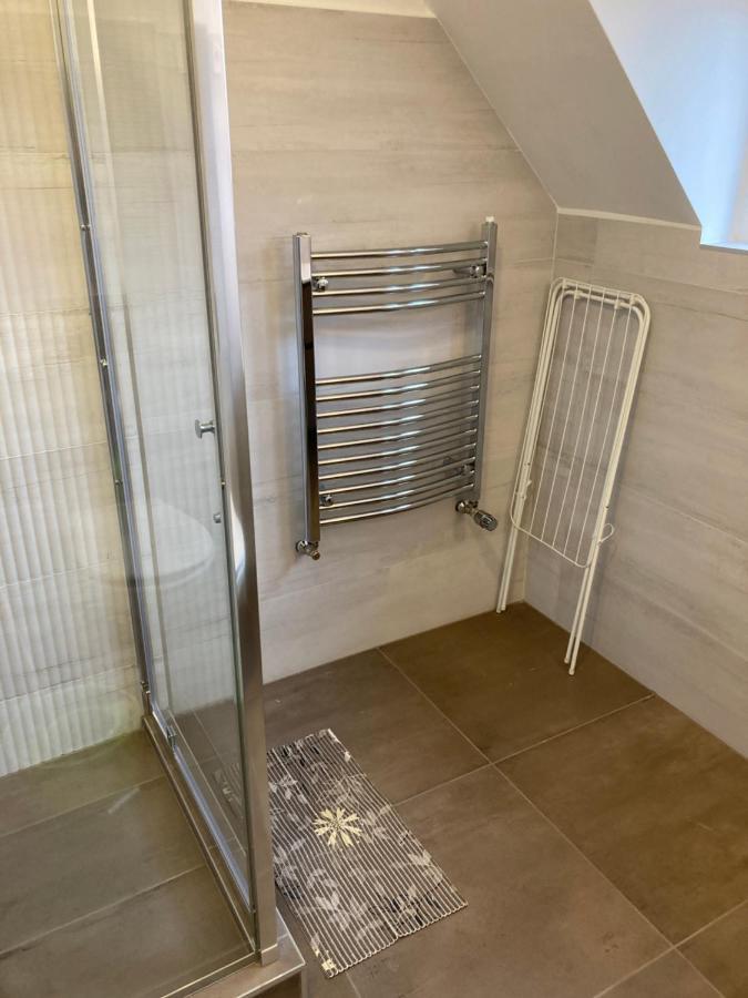 Künszler Apartmanház Zamárdi Exterior foto