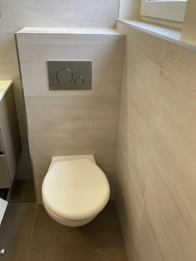 Künszler Apartmanház Zamárdi Exterior foto