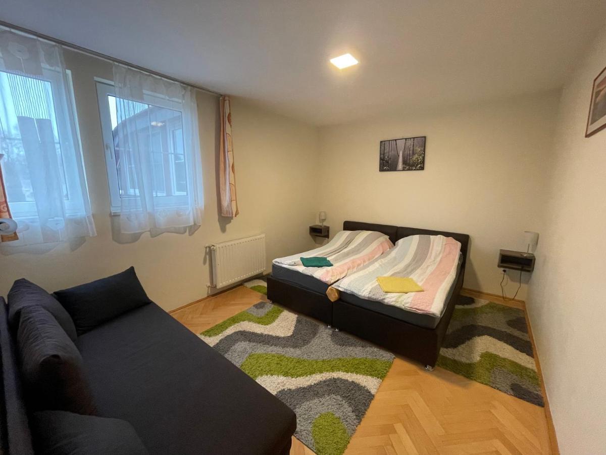 Künszler Apartmanház Zamárdi Exterior foto